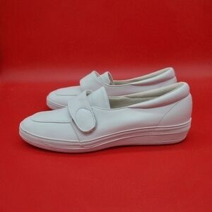 Grasshopper Shoes Womens 10 Bristol Smooth White Sneakers